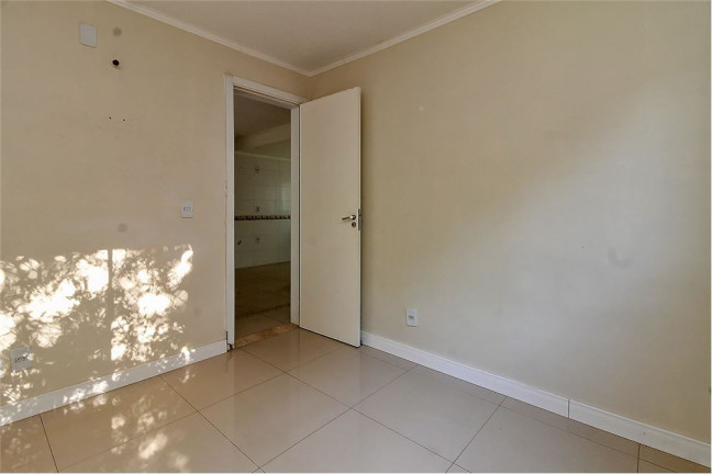 Imagem Imóvel com 2 Quartos à Venda, em Vila Nova - Porto Alegre Imagem Imóvel com 2 Quartos à Venda, em Vila Nova - Porto Alegre