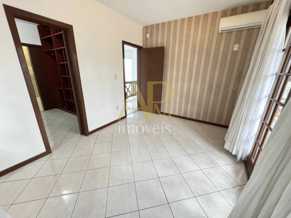 Imagem Casa com 4 Quartos à Venda, 420 m² em Pedra Branca - Palhoça Imagem Casa com 4 Quartos à Venda, 420 m² em Pedra Branca - Palhoça