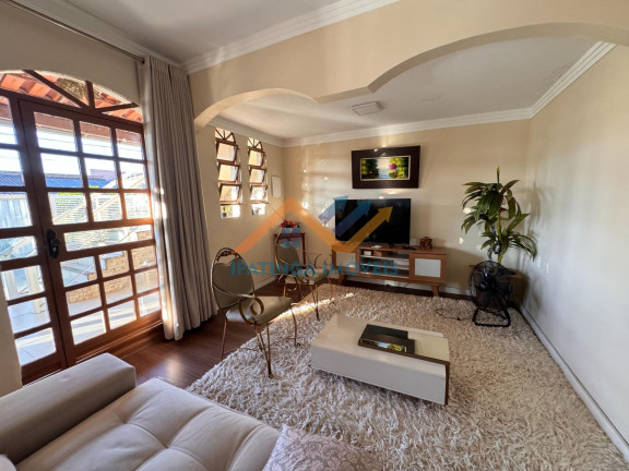 Imagem Casa com 3 Quartos à Venda, 200 m² em Bela Vista - Ipatinga Imagem Casa com 3 Quartos à Venda, 200 m² em Bela Vista - Ipatinga