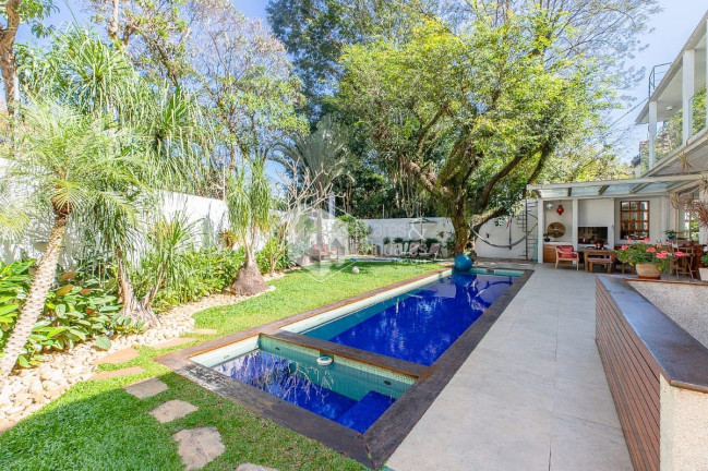 Imagem Casa com 4 Quartos à Venda, 350 m² em Granja Julieta - São Paulo Imagem Casa com 4 Quartos à Venda, 350 m² em Granja Julieta - São Paulo