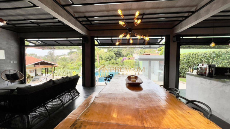 Imagem Casa com 7 Quartos à Venda, 400 m² em Pouso Alegre - Santa Isabel Imagem Casa com 7 Quartos à Venda, 400 m² em Pouso Alegre - Santa Isabel