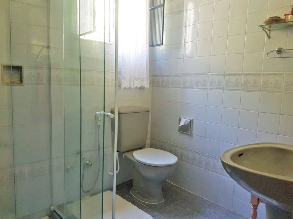 Imagem Casa com 3 Quartos à Venda, 210 m² em Vargem Grande - Teresópolis