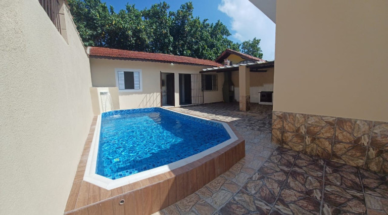 Imagem Casa com 3 Quartos à Venda, 260 m² em Itaóca - Mongaguá