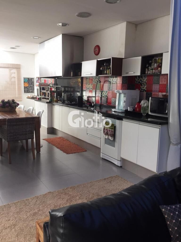 Imagem Casa com 3 Quartos à Venda, 270 m² em Vila Oliveira - Mogi Das Cruzes