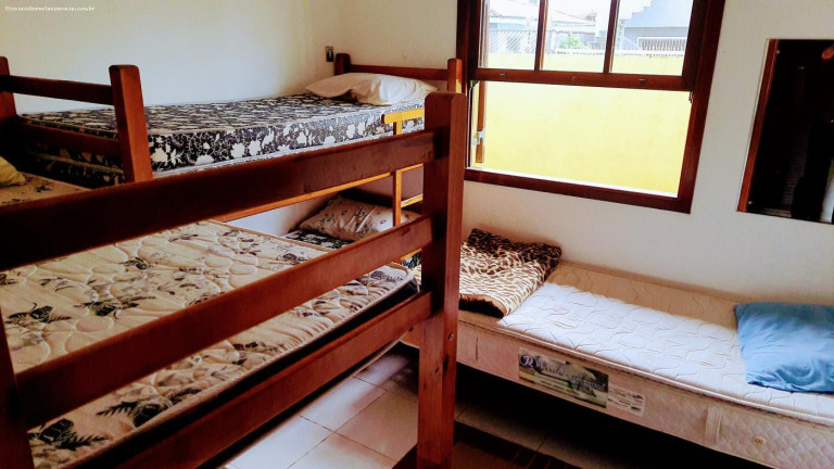 Imagem Casa com 4 Quartos à Venda, 175 m² em Balneário Oásis - Peruíbe