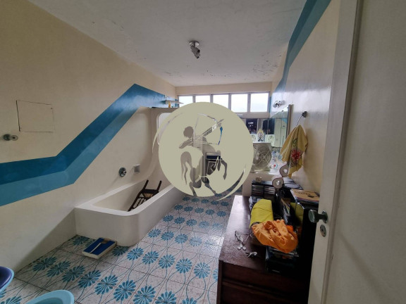 Imagem Casa com 4 Quartos à Venda, 256 m² em Gonzaga - Santos Imagem Casa com 4 Quartos à Venda, 256 m² em Gonzaga - Santos