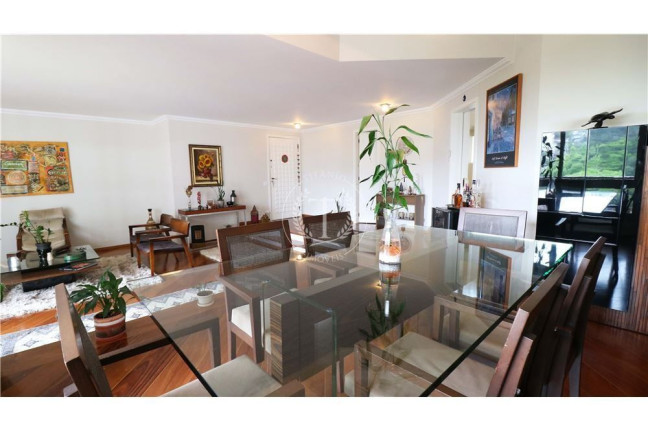 Imagem Apartamento com 3 Quartos à Venda, 189 m² em Vila Suzana - São Paulo