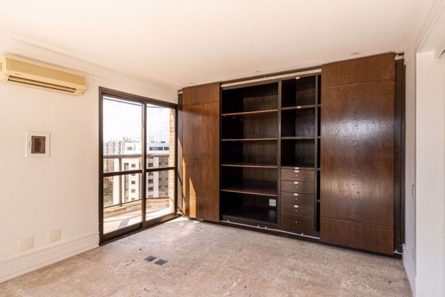 Imagem Imóvel com 6 Quartos à Venda, 591 m² em Vila Andrade - São Paulo Imagem Imóvel com 6 Quartos à Venda, 591 m² em Vila Andrade - São Paulo