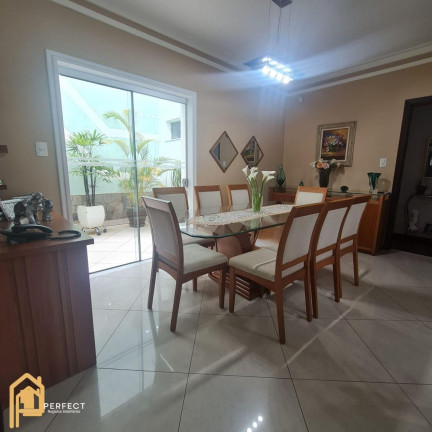 Imagem Casa com 3 Quartos à Venda, 350 m² em Jardim Santa Clara - Taubaté