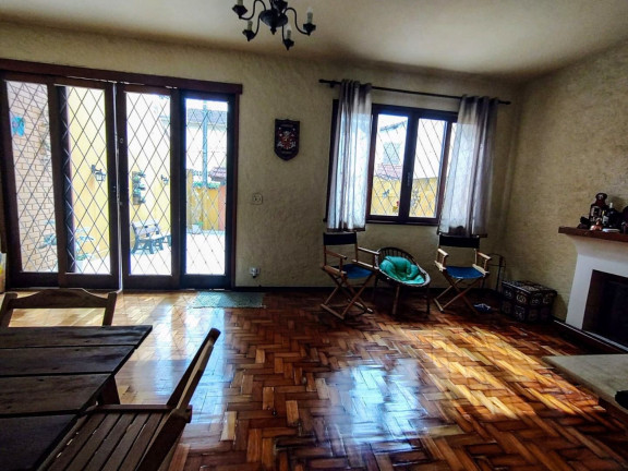 Imagem Casa com 3 Quartos à Venda, 145 m² em Alto - Teresópolis Imagem Casa com 3 Quartos à Venda, 145 m² em Alto - Teresópolis