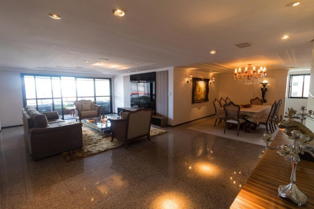 Apartamento com 4 Quartos à Venda, 305 m² em Meireles - Fortaleza