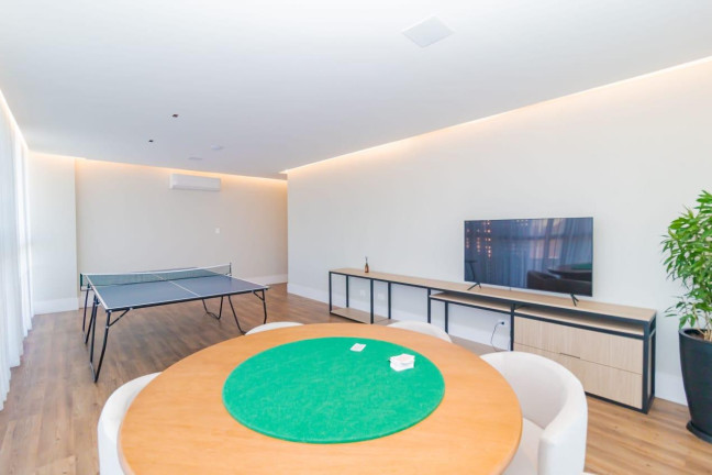 Imagem Apartamento com 4 Quartos à Venda, 246 m² em Cristo Rei - Curitiba