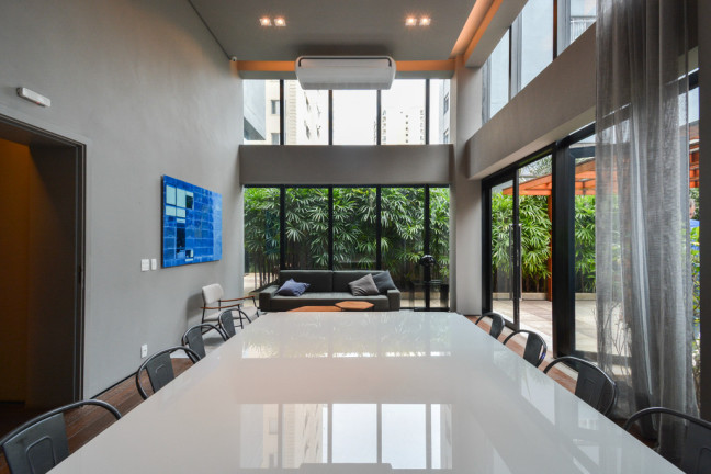 Imagem Apartamento com 2 Quartos à Venda, 169 m² em Moema - São Paulo