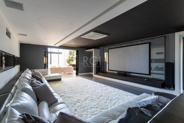 Imagem Casa com 5 Quartos à Venda, em Belém Novo - Porto Alegre Imagem Casa com 5 Quartos à Venda, em Belém Novo - Porto Alegre