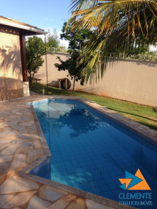 Casa com 6 Quartos à Venda, 300 m² em Centro - Lagoa Santa