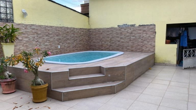 Imagem Casa com 3 Quartos à Venda, 150 m² em Parque 10 De Novembro - Manaus