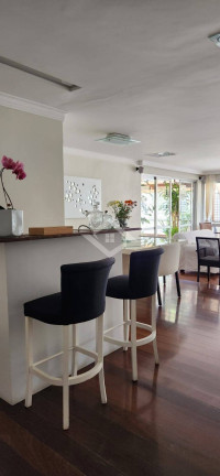 Imagem Cobertura com 3 Quartos à Venda, 180 m² em Copacabana - Rio De Janeiro Imagem Cobertura com 3 Quartos à Venda, 180 m² em Copacabana - Rio De Janeiro