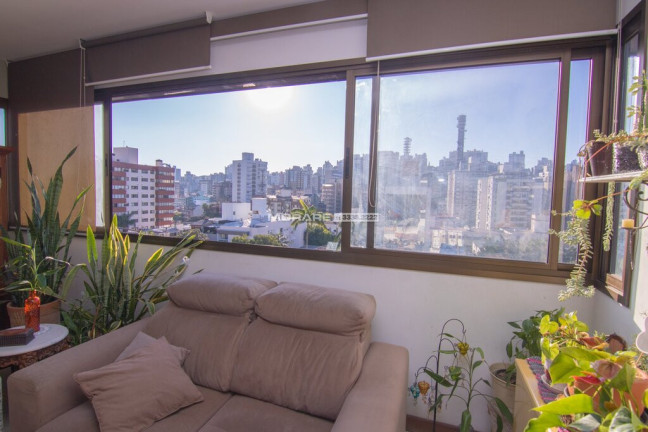 Imagem Imóvel com 3 Quartos à Venda, em Petrópolis - Porto Alegre Imagem Imóvel com 3 Quartos à Venda, em Petrópolis - Porto Alegre