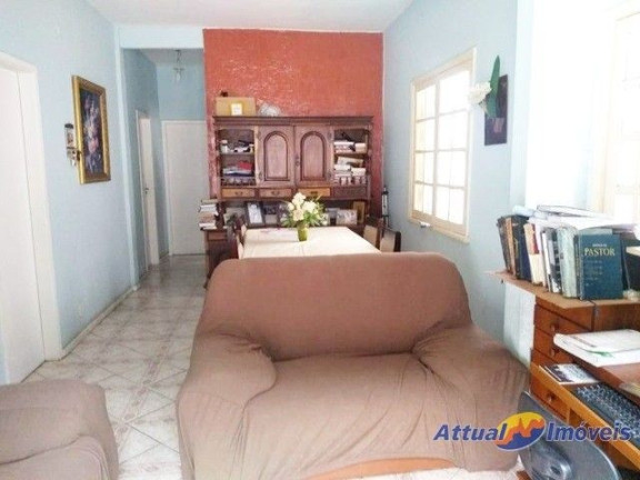 Imagem Casa com 5 Quartos à Venda, 186 m² em Várzea - Teresópolis