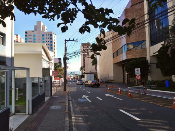 Apartamento com 2 Quartos à Venda, 60 m² em Centro - Florianópolis