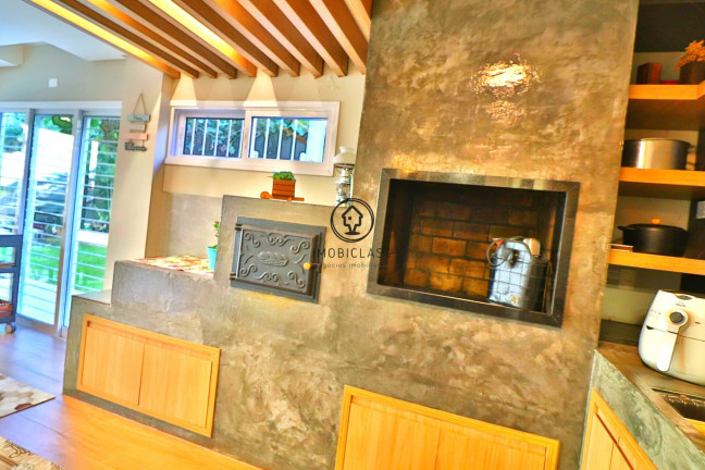 Imagem Casa com 3 Quartos à Venda, 450 m² em Alto Petrópolis - Porto Alegre Imagem Casa com 3 Quartos à Venda, 450 m² em Alto Petrópolis - Porto Alegre