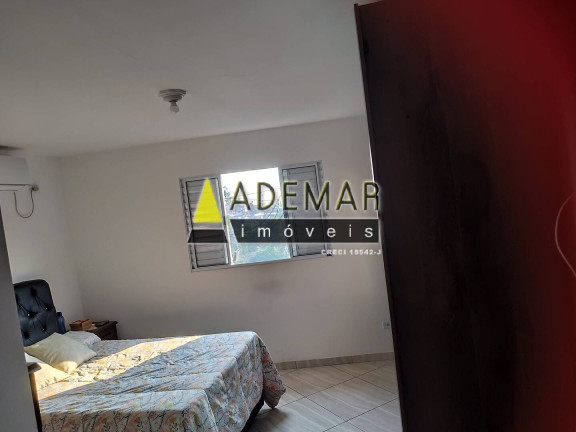 Imagem Casa com 5 Quartos à Venda, em Eldorado - Diadema Imagem Casa com 5 Quartos à Venda, em Eldorado - Diadema