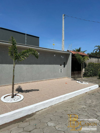 Casa com 3 Quartos à Venda,  em Jardim Santa Julia - Itanhaém