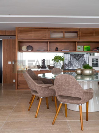 Imagem Imóvel com 4 Quartos à Venda, 352 m² em Pinheiros - São Paulo Imagem Imóvel com 4 Quartos à Venda, 352 m² em Pinheiros - São Paulo
