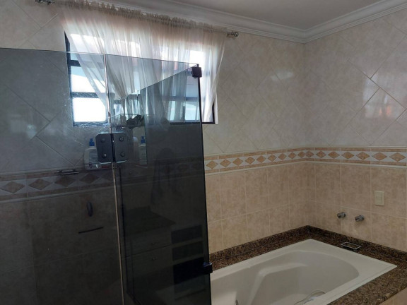 Imagem Sobrado com 3 Quartos à Venda, 366 m² em Guabirotuba - Curitiba Imagem Sobrado com 3 Quartos à Venda, 366 m² em Guabirotuba - Curitiba
