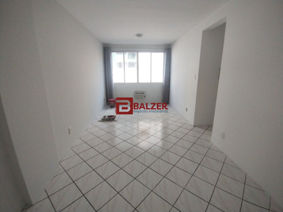 Imagem Apartamento com 2 Quartos à Venda, 88 m² em Centro - Florianópolis
