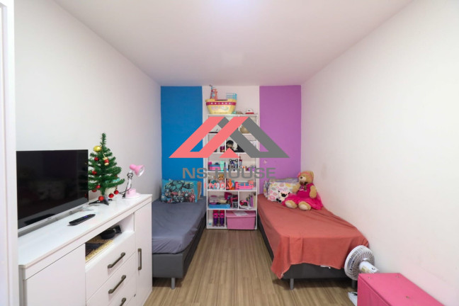 Imagem Casa com 3 Quartos à Venda, 161 m² em Santa Maria - Santo André