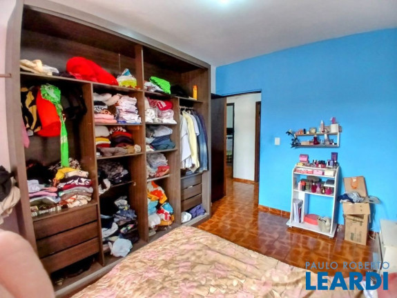 Imagem Casa com 6 Quartos à Venda, 228 m² em Vila Apiaí - Santo André Imagem Casa com 6 Quartos à Venda, 228 m² em Vila Apiaí - Santo André