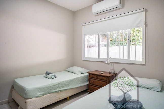 Imagem Casa com 3 Quartos à Venda, 100 m² em Campeche - Florianópolis Imagem Casa com 3 Quartos à Venda, 100 m² em Campeche - Florianópolis