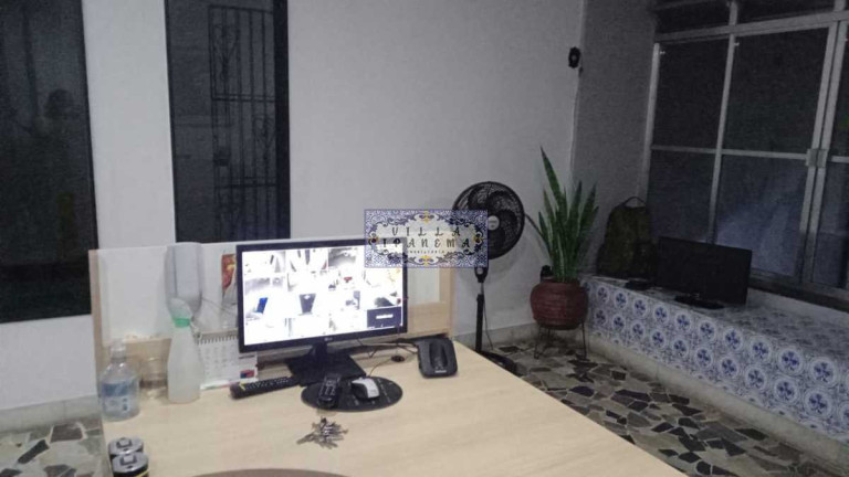 Imagem Apartamento com 4 Quartos à Venda, 109 m² em Copacabana - Rio De Janeiro Imagem Apartamento com 4 Quartos à Venda, 109 m² em Copacabana - Rio De Janeiro