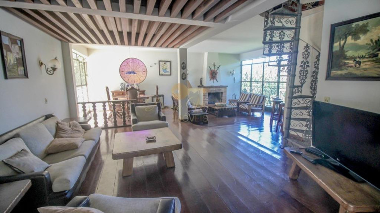 Imagem Casa com 4 Quartos à Venda, 228 m² em Quinta Da Barra - Teresópolis Imagem Casa com 4 Quartos à Venda, 228 m² em Quinta Da Barra - Teresópolis