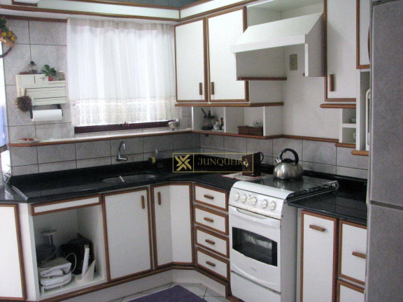 Imagem Cobertura com 3 Quartos à Venda, 214 m² em Meia Praia - Zona 01 - Itapema