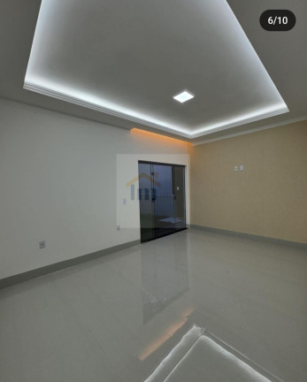 Imagem Casa com 3 Quartos à Venda, 118 m² em Setor Garavelo - Goiânia