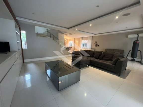 Imagem Casa com 4 Quartos à Venda, 350 m² em Barra Da Tijuca - Rio De Janeiro Imagem Casa com 4 Quartos à Venda, 350 m² em Barra Da Tijuca - Rio De Janeiro