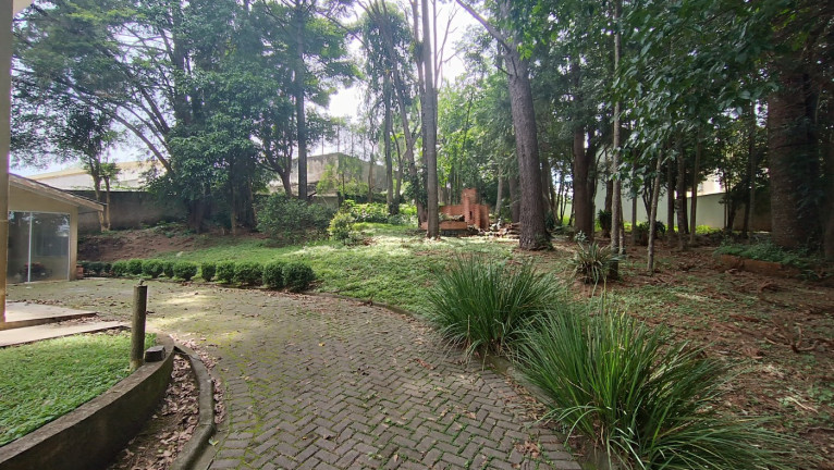 Imagem Terreno à Venda, 666 m² em Ahú - Curitiba Imagem Terreno à Venda, 666 m² em Ahú - Curitiba