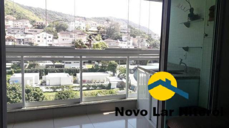 Imagem Apartamento com 2 Quartos à Venda, 85 m² em Charitas - Niterói