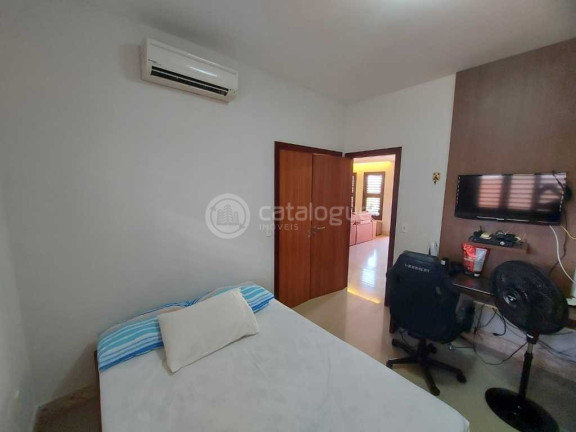 Imagem Casa com 3 Quartos à Venda, 180 m² em Lagoa Nova - Natal Imagem Casa com 3 Quartos à Venda, 180 m² em Lagoa Nova - Natal