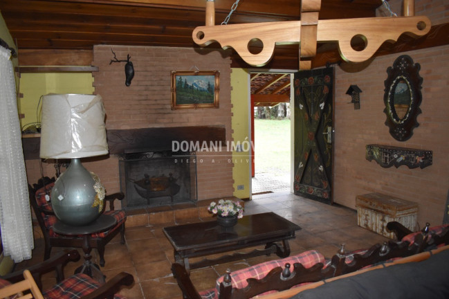 Imagem Casa com 2 Quartos à Venda, 112 m² em Região De Capivari - Campos Do Jordão Imagem Casa com 2 Quartos à Venda, 112 m² em Região De Capivari - Campos Do Jordão