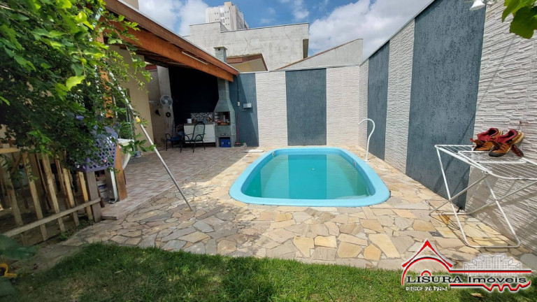 Imagem Casa com 3 Quartos à Venda, 210 m² em Loteamento Villa Branca - Jacareí Imagem Casa com 3 Quartos à Venda, 210 m² em Loteamento Villa Branca - Jacareí