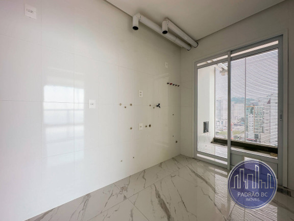 Imagem Apartamento com 4 Quartos à Venda, 217 m² em Centro - Itapema Imagem Apartamento com 4 Quartos à Venda, 217 m² em Centro - Itapema