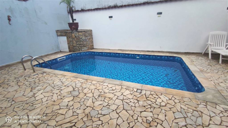 Imagem Casa com 3 Quartos à Venda, 185 m² em Balneario Florida - Praia Grande Imagem Casa com 3 Quartos à Venda, 185 m² em Balneario Florida - Praia Grande