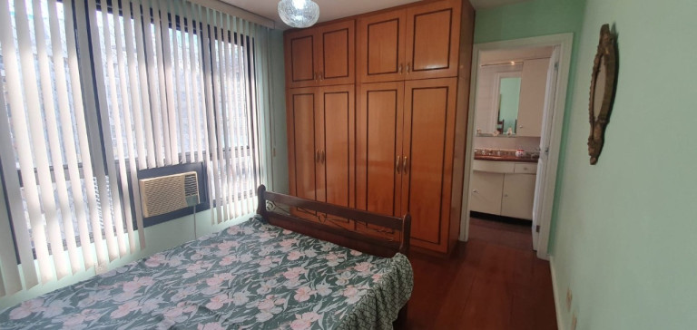 Imagem Apartamento com 4 Quartos à Venda, 150 m² em Icaraí - Niterói