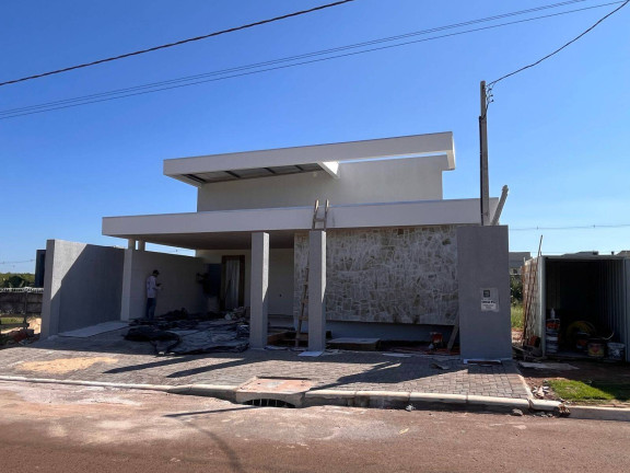 Casa com 3 Quartos à Venda, 205 m² em Cascavel
