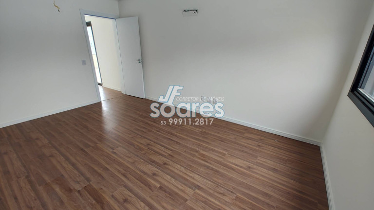 Imagem Casa de Condomínio com 3 Quartos à Venda, 268 m² em Laranjal - Pelotas