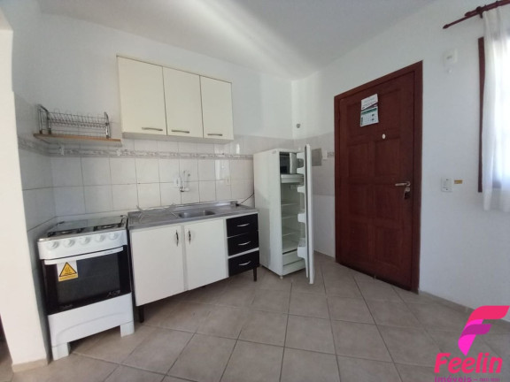 Apartamento com 1 Quarto para Alugar, 28 m² em Rio Tavares - Florianópolis