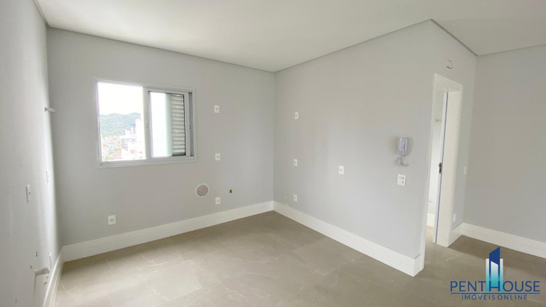 Imagem Apartamento com 3 Quartos à Venda, 133 m² em Pioneiros - Balneário Camboriú Imagem Apartamento com 3 Quartos à Venda, 133 m² em Pioneiros - Balneário Camboriú